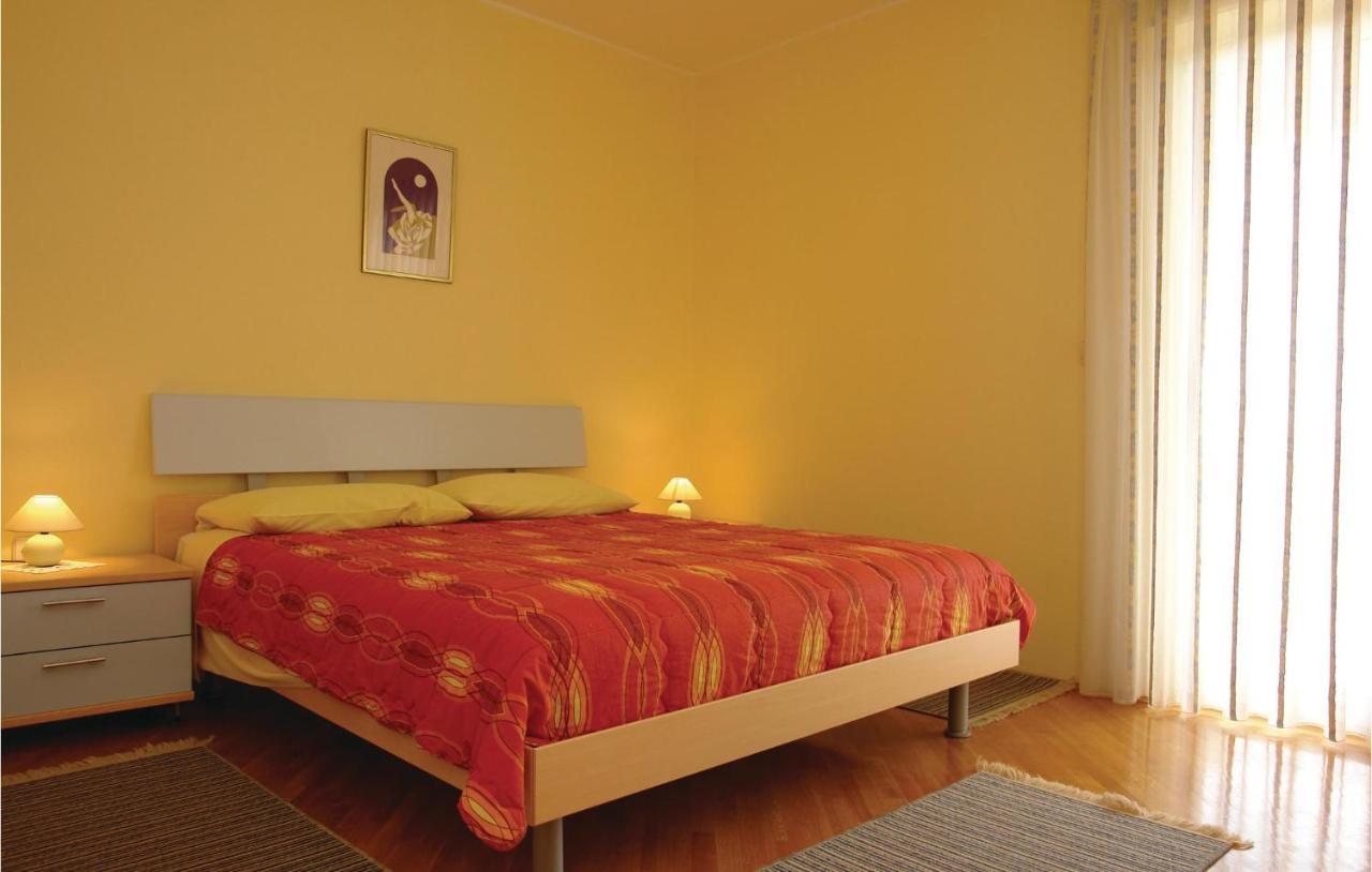 Nice Apartment In Novigrad With Ethernet Internet Exterior photo